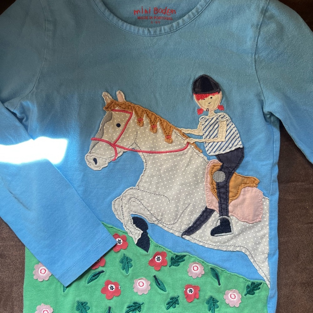 Mini Boden Light Blue Long-Sleeve Horse Appliqué Top